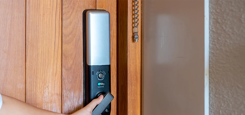 Home Security Electronic Locks Upgrades in Arcadia, CA